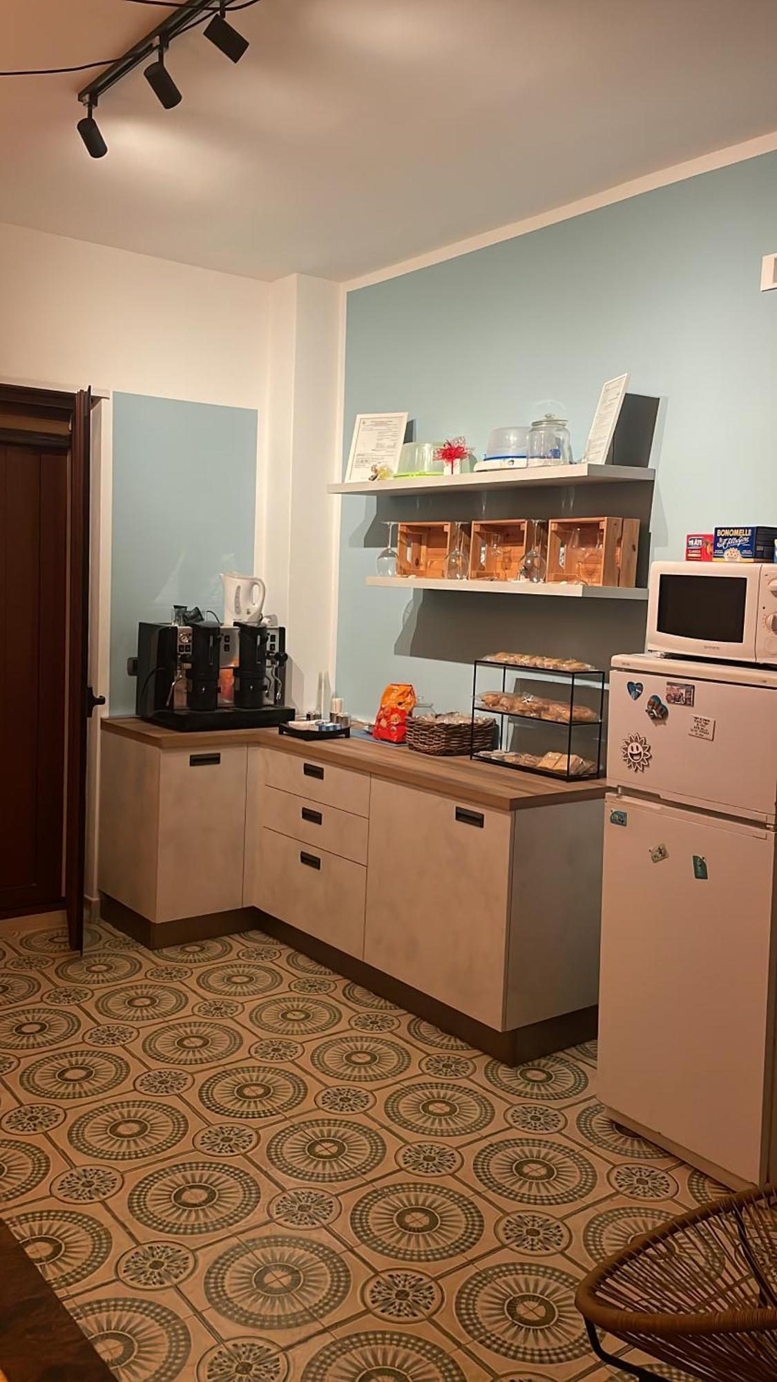 Trentatre Quarantatre Bed & Breakfast Mola di Bari Ngoại thất bức ảnh