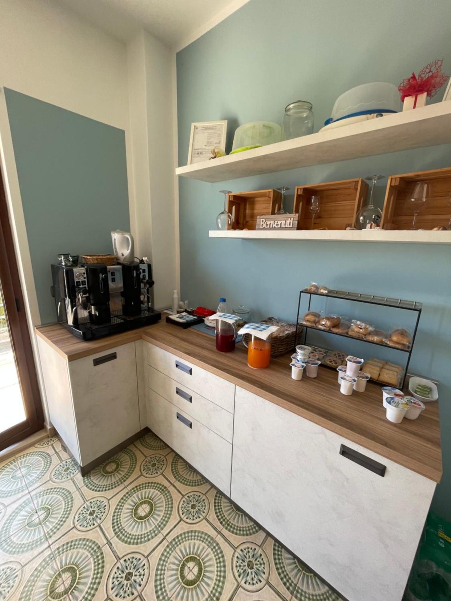 Trentatre Quarantatre Bed & Breakfast Mola di Bari Ngoại thất bức ảnh